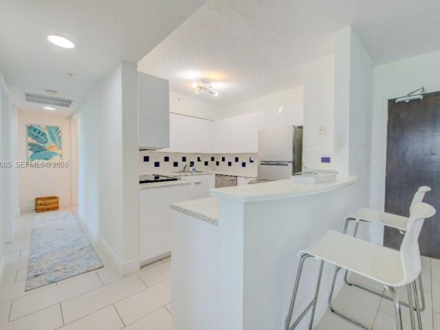 Apartment for rent  Unit #528S - photo 7508063