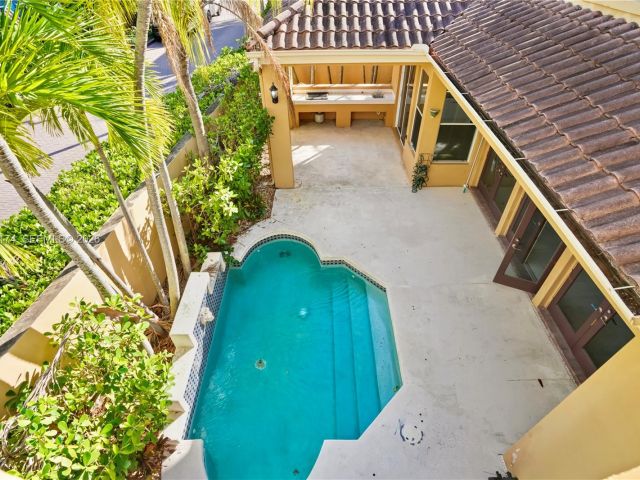 Home for sale at 3728 NE 208th Ter - photo 7476379