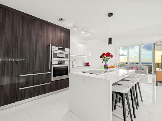 Apartment for rent  Unit #4506 - photo 7488022