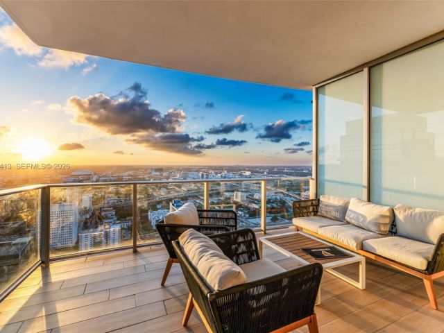 Apartment for rent  Unit #4506 - photo 7488023