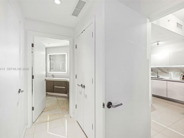 Apartment for rent  Unit #4506 - photo 7488030