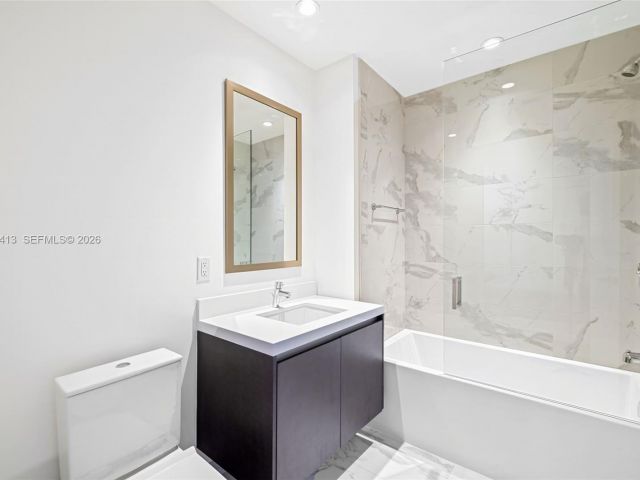 Apartment for rent  Unit #4506 - photo 7488032