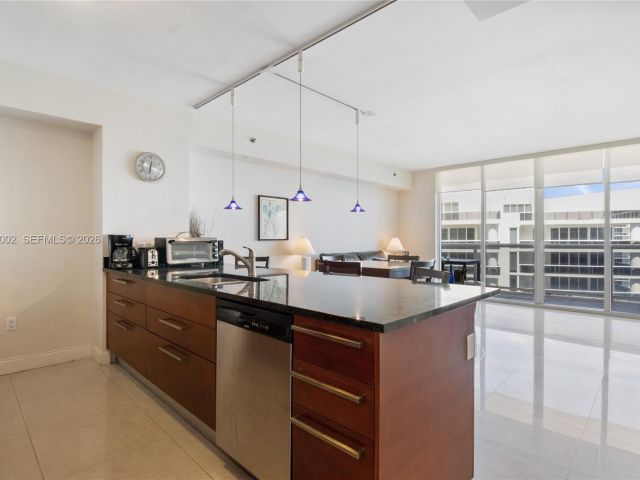 Apartment for rent  Unit #4409 - photo 7499455