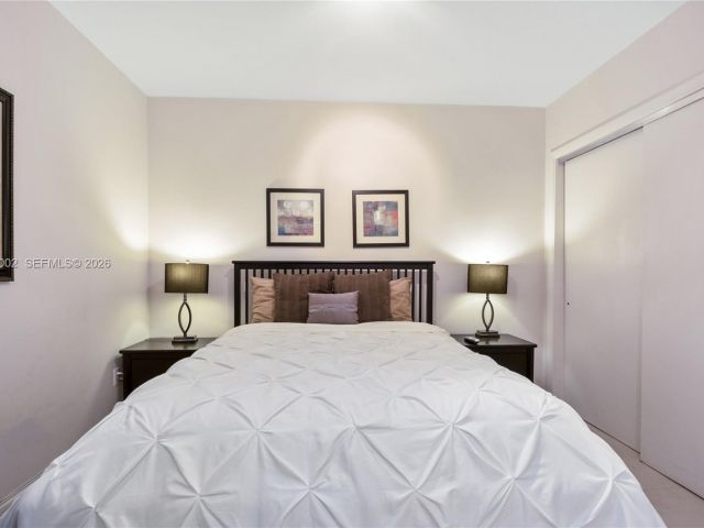 Apartment for rent  Unit #4409 - photo 7499457