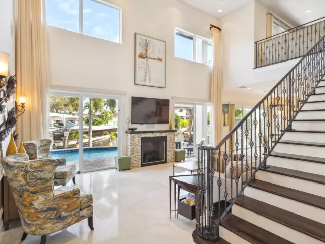 3-bedroom home for rent in Pompano Beach - 2461 SE 10th Street - MondialRealty