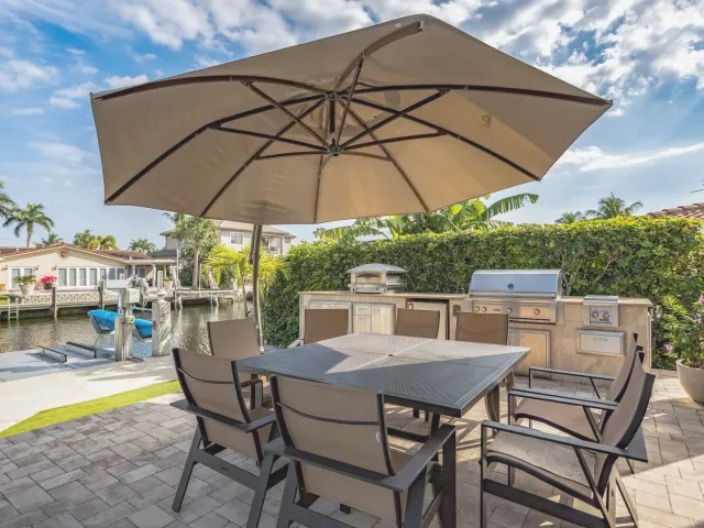 3-bedroom home for rent in Pompano Beach - 2461 SE 10th Street - MondialRealty