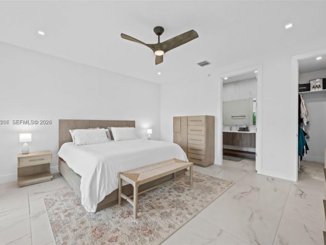 Home for rent at 1056 N Victoria Park Rd - photo 7482009