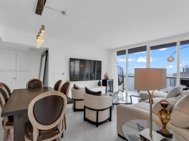 Apartment for rent  Unit #3511 - photo 7510949