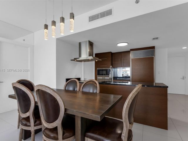 Apartment for rent  Unit #3511 - photo 7510953