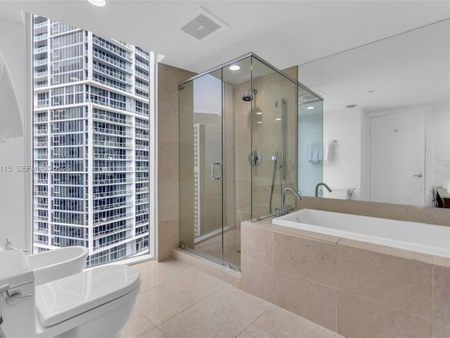 Apartment for rent  Unit #3511 - photo 7510964