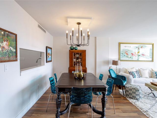 Apartment for rent  Unit #1207 - photo 7491168