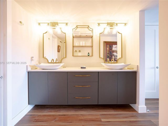 Apartment for rent  Unit #1207 - photo 7491178