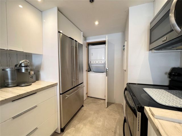 Apartment for rent  Unit #A-2044 - photo 7496180