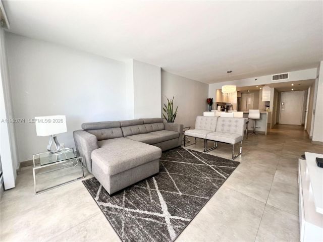 Apartment for rent  Unit #A-2044 - photo 7496185