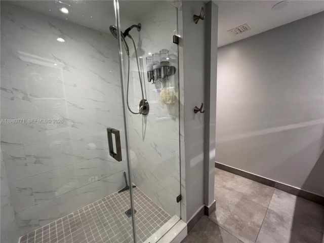 Apartment for rent  Unit #A-2044 - photo 7496191