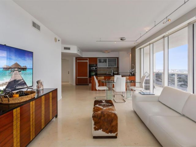 Apartment for rent  Unit #3008 - photo 7499409