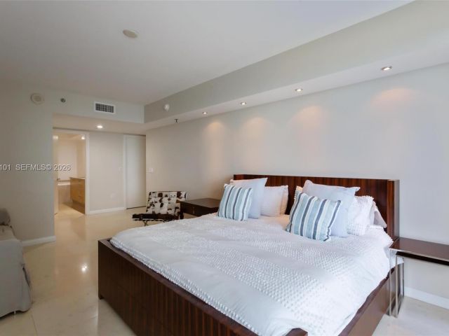 Apartment for rent  Unit #3008 - photo 7499425