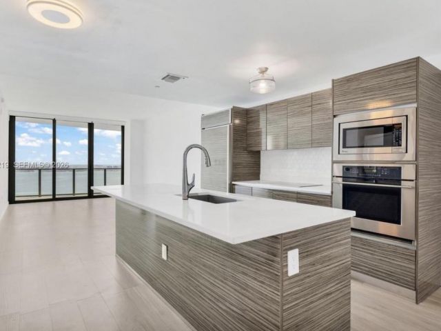 Apartment for rent  Unit #3907 - photo 7493316