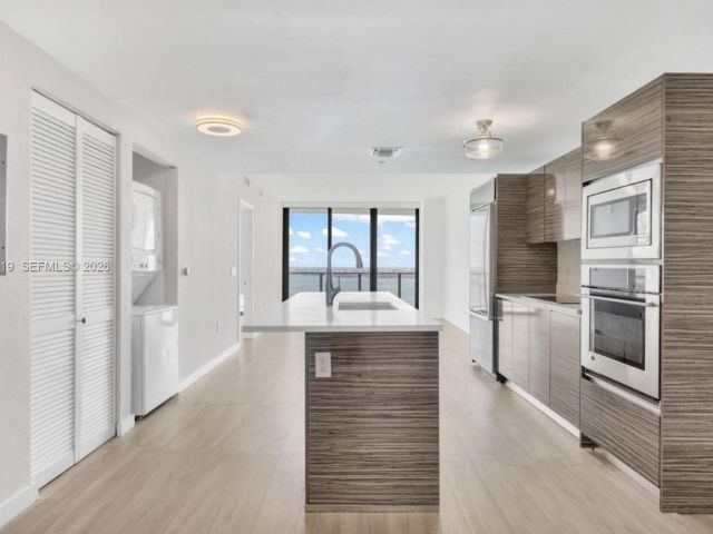 Apartment for rent  Unit #3907 - photo 7493322