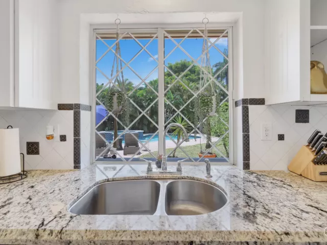 3-bedroom home for rent in Pompano Beach - 342 SW 14th Street - MondialRealty