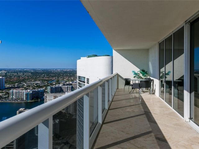 Apartment for rent  Unit #4606 - photo 7499446