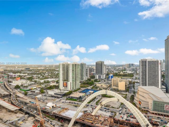 Apartment for rent  Unit #3306 - photo 7488355