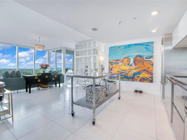 Apartment for rent  Unit #3306 - photo 7488366