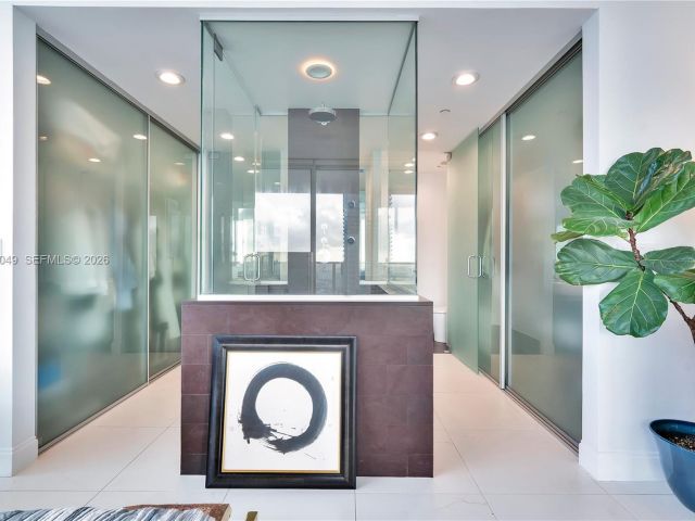 Apartment for rent  Unit #3306 - photo 7488368