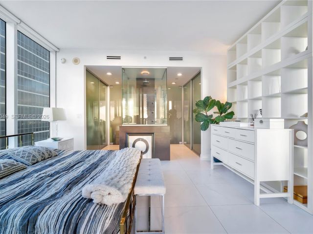 Apartment for rent  Unit #3306 - photo 7488374