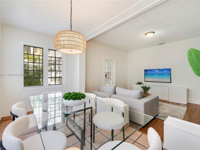 Home for sale at 311 Navarre Ave - photo 7531535