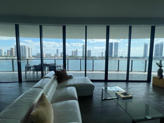 Apartment for rent  Unit #504 - photo 7523103