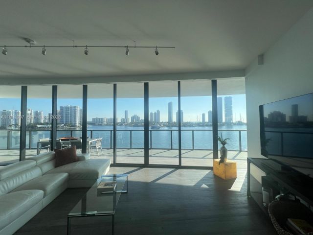 Apartment for rent  Unit #504 - photo 7523104