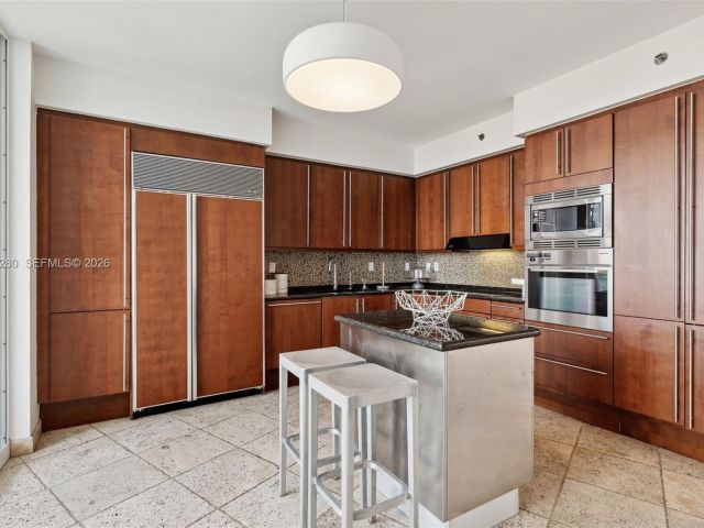 Apartment for rent  Unit #904 - photo 7509582