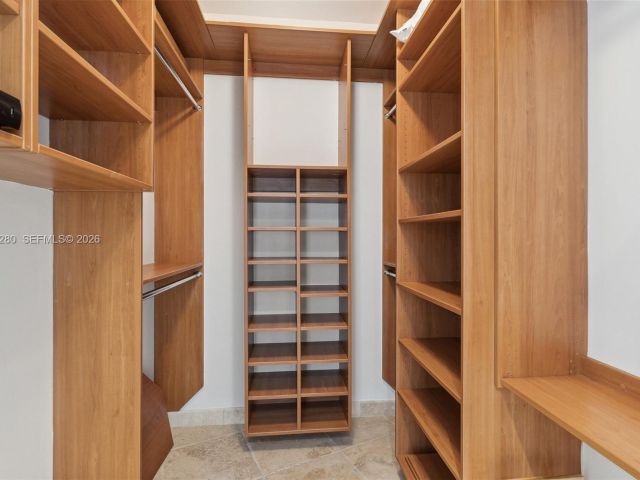 Apartment for rent  Unit #904 - photo 7509586