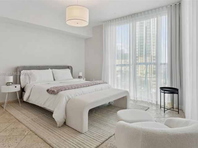 Apartment for rent  Unit #904 - photo 7509592