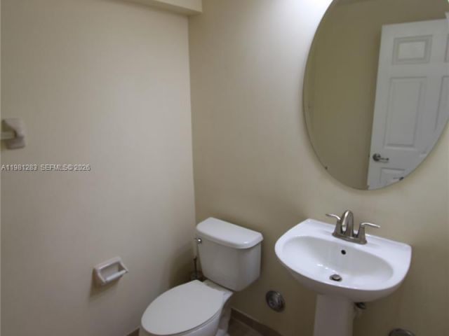 Home for rent at 8899 NW 98 AV 8899 - photo 7485258