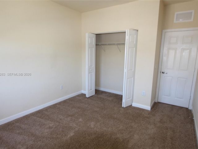 Home for rent at 8899 NW 98 AV 8899 - photo 7485263