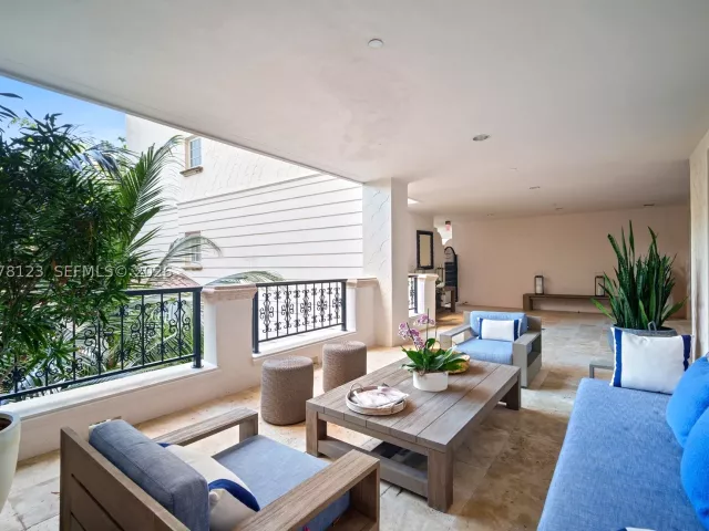 2-bedroom condo for sale in Fisher Island - 5222 Fisher Island Dr 5222 - MondialRealty