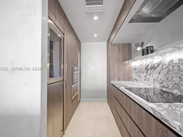 2-bedroom condo for sale in Fisher Island - 5222 Fisher Island Dr 5222 - MondialRealty