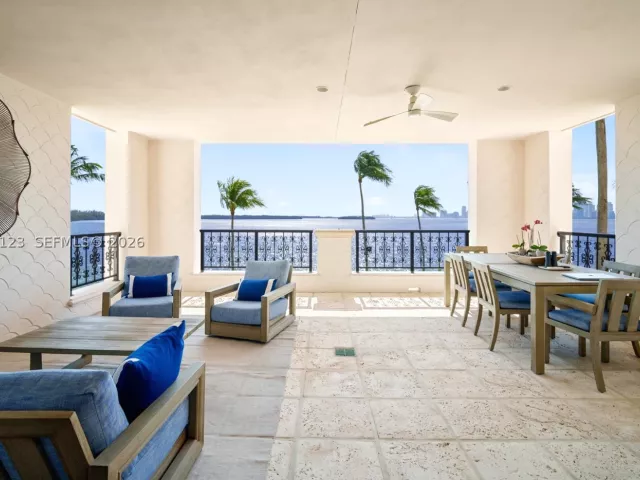 2-bedroom condo for sale in Fisher Island - 5222 Fisher Island Dr 5222 - MondialRealty