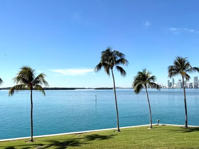 2-bedroom condo for sale in Fisher Island - 5222 Fisher Island Dr 5222 - MondialRealty
