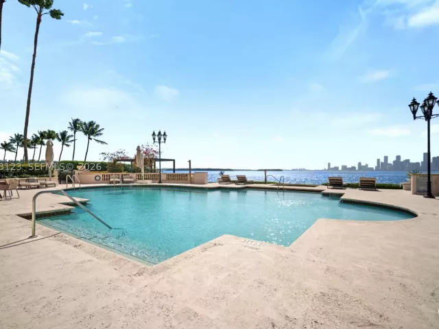 2-bedroom condo for sale in Fisher Island - 5222 Fisher Island Dr 5222 - MondialRealty