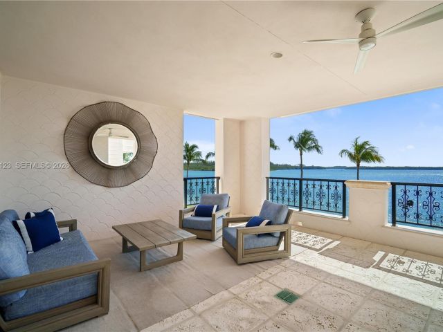 Apartment for sale  Unit #5222 - photo 7516816