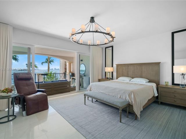 Apartment for sale  Unit #5222 - photo 7516825