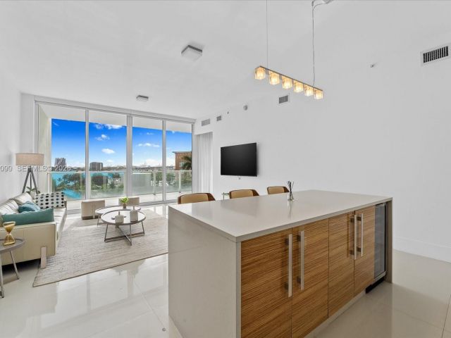 Apartment for rent  Unit #605 - photo 7494848