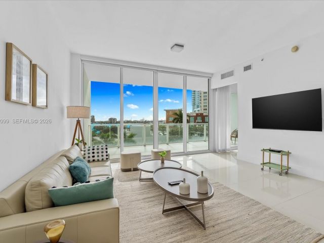 Apartment for rent  Unit #605 - photo 7494852