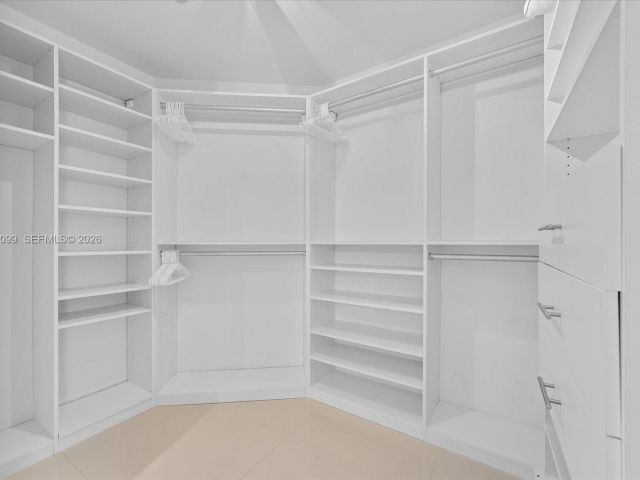 Apartment for rent  Unit #605 - photo 7494860