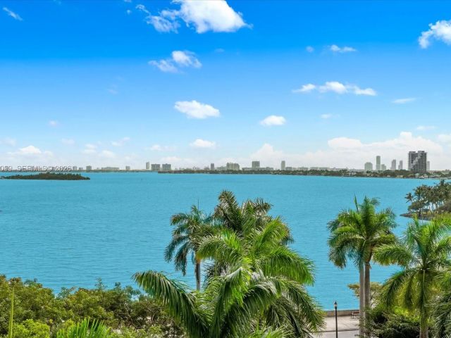 Apartment for rent  Unit #605 - photo 7494865