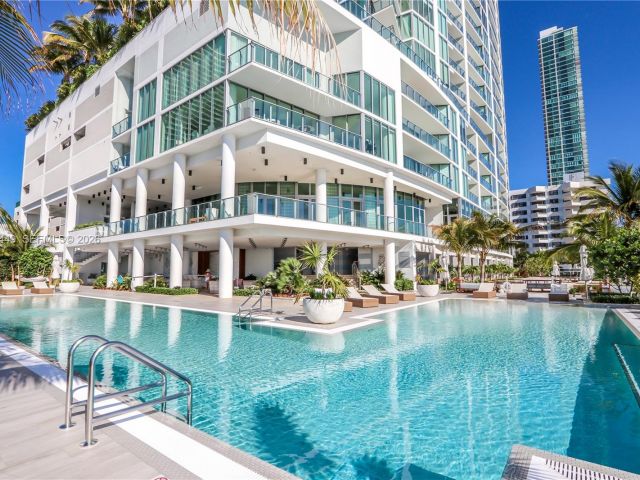 Apartment for sale  Unit #404 - photo 7491299