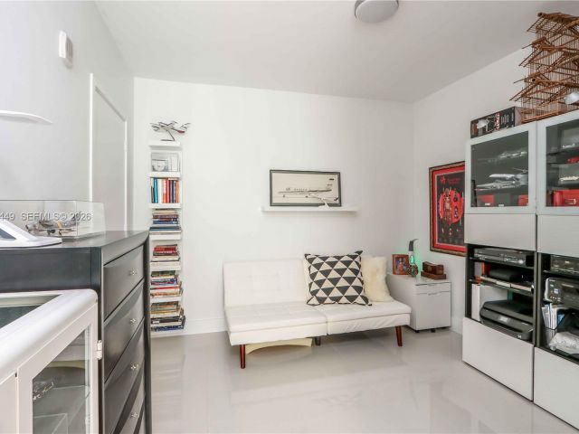 Apartment for sale  Unit #404 - photo 7491313